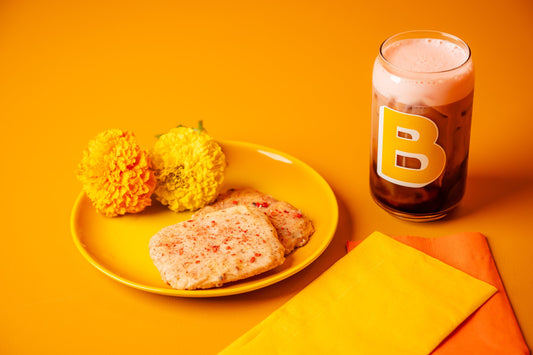 Our signature cold brew glass featuring our iconic yellow B.DESIGNER: Hannah KneisleyEDITION: SUMMER 2023SPEC: 12 fl. ozMATERIAL: GlassFEATURES: Dishwasher Safe