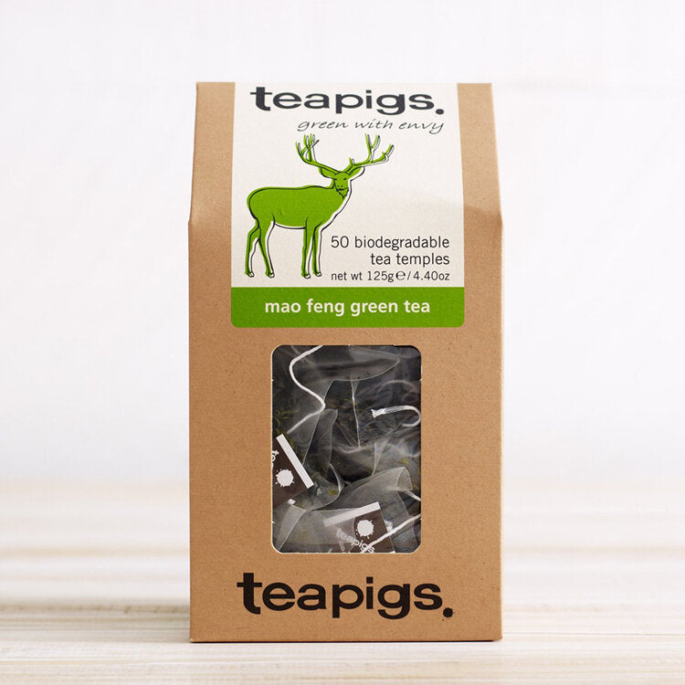 Refreshingly light and antioxidant-rich, this green tea supports metabolism and skin health with delicate notes of summer air, peach, and apricot.