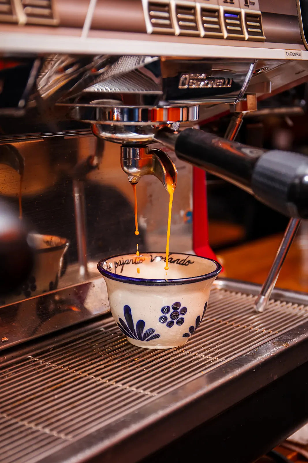 Cafe y Chocolate — bagels & Bean2Bean coffee